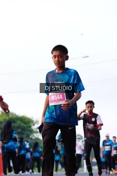 Runner Photo 4862084