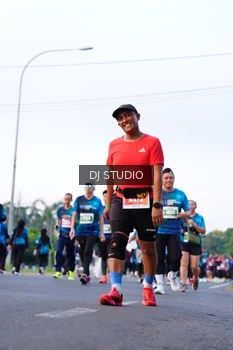 Runner Photo 4862132