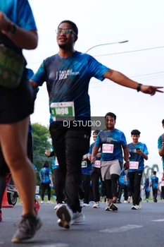 Runner Photo 4862283