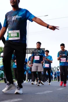Runner Photo 4862304