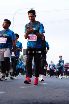 Runner Photo 4862347