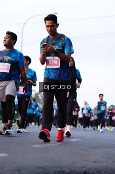 Runner Photo 4862348