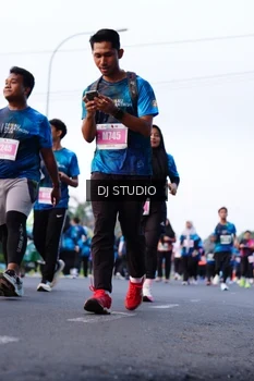 Runner Photo 4862349