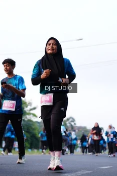 Runner Photo 4862375