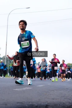 Runner Photo 4862449
