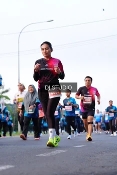 Runner Photo 4862473