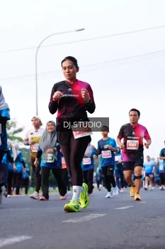 Runner Photo 4862483