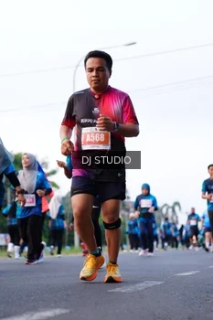 Runner Photo 4862576