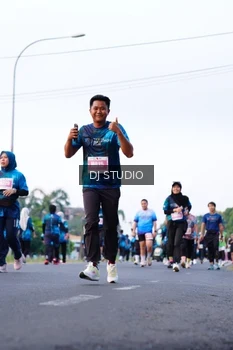 Runner Photo 4862614
