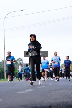 Runner Photo 4862671