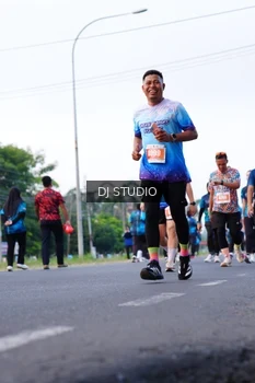Runner Photo 4862757