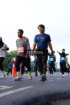Runner Photo 4862825