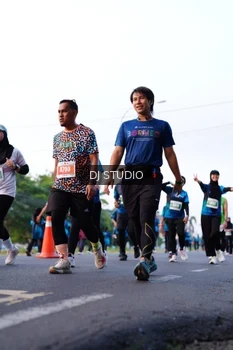 Runner Photo 4862835