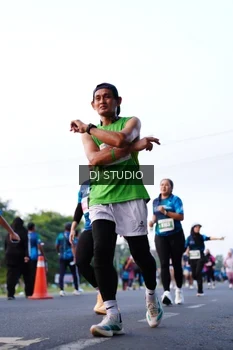 Runner Photo 4862943