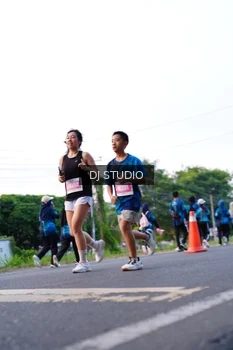 Runner Photo 4863061
