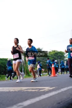 Runner Photo 4863062