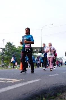 Runner Photo 4863065
