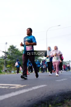 Runner Photo 4863071