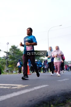Runner Photo 4863074