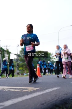 Runner Photo 4863094