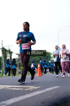Runner Photo 4863100