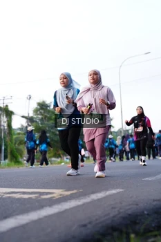 Runner Photo 4863155