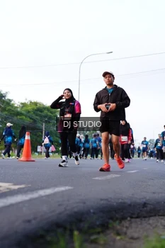 Runner Photo 4863189