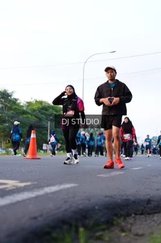 Runner Photo 4863198