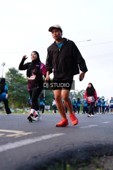 Runner Photo 4863229