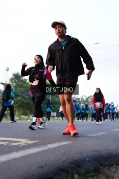 Runner Photo 4863235