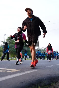 Runner Photo 4863240
