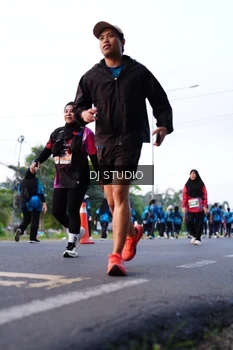 Runner Photo 4863242