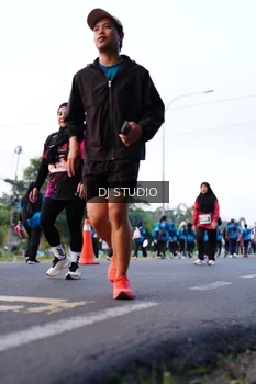 Runner Photo 4863244