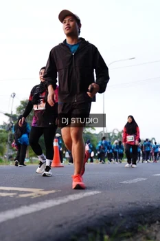 Runner Photo 4863245