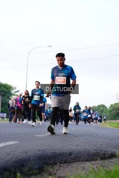 Runner Photo 4863251