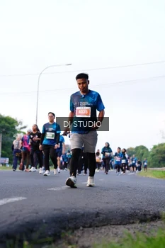 Runner Photo 4863254