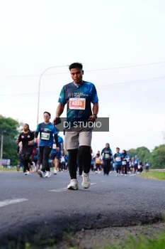 Runner Photo 4863275