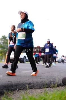 Runner Photo 4863305