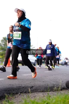 Runner Photo 4863315