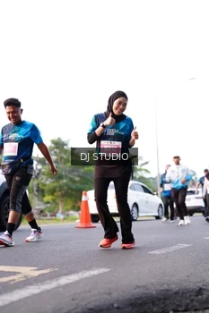 Runner Photo 4863365