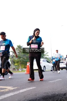 Runner Photo 4863371