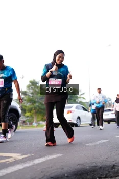 Runner Photo 4863379