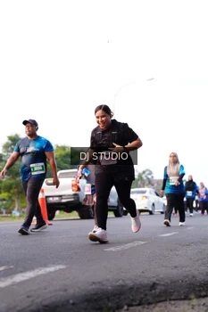 Runner Photo 4863395