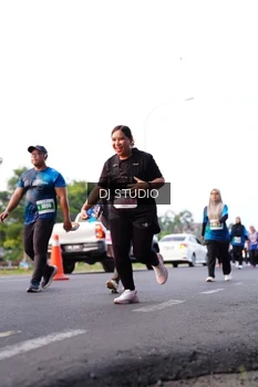 Runner Photo 4863398