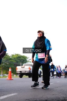 Runner Photo 4863406