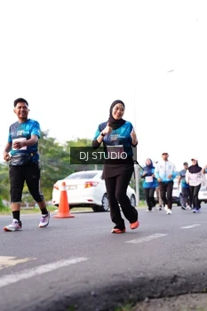 Runner Photo 4863477