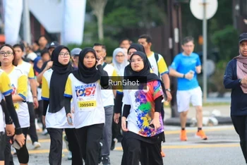 Runner Photo 4863496