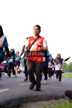 Runner Photo 4863503