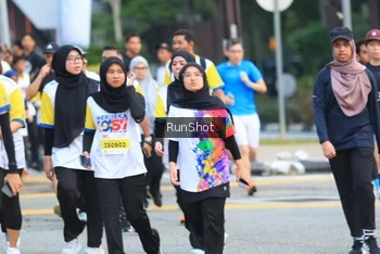 Runner Photo 4863515