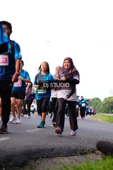 Runner Photo 4863555